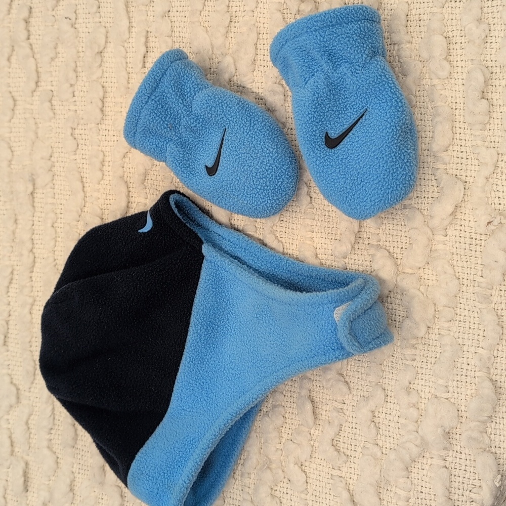 Nike Infant Baby Fleece Blue Navy Winter Hat and Mittens Set